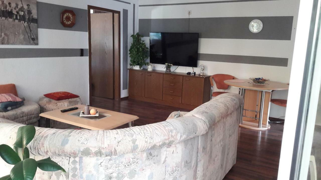 Wohnung Fuer Monteure Und Messebauer Algermissen Exterior foto